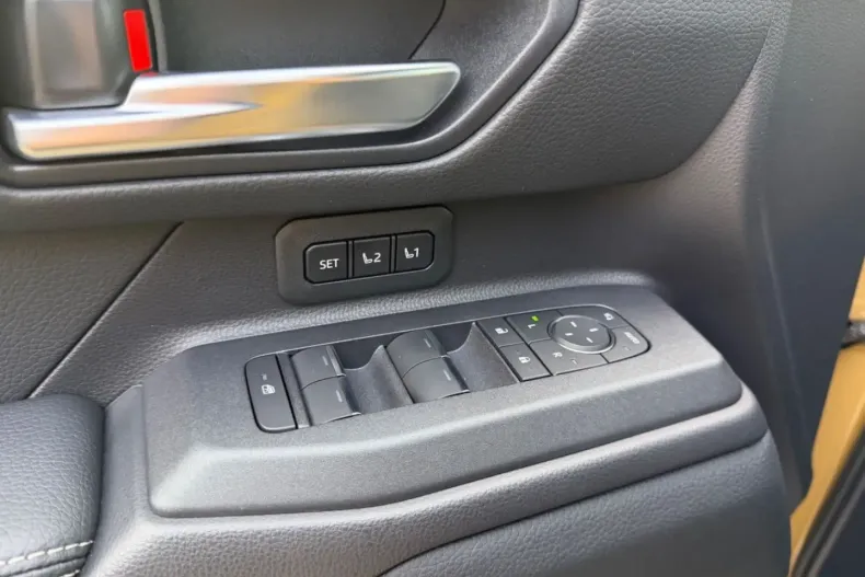 Toyota Land Cruiser din 2024 cu 19.978 km - oferta TOY194884 - foto 24