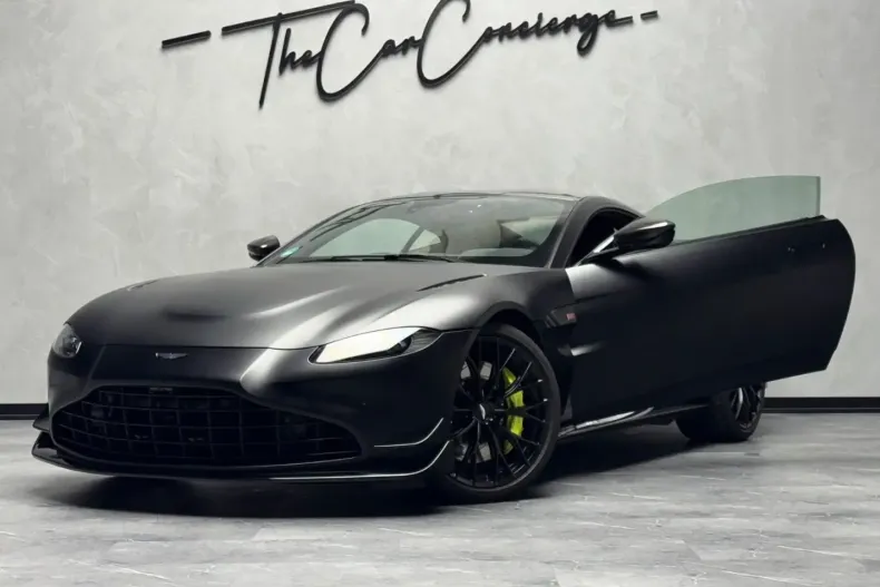 Aston Martin V8 Vantage din 2022 cu 14.642 km - oferta AST194894 - foto 2