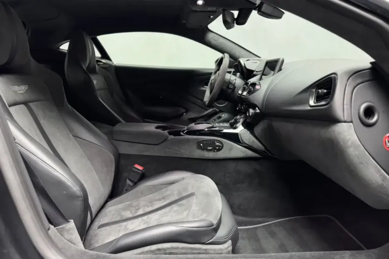 Aston Martin V8 Vantage din 2022 cu 14.642 km - oferta AST194894 - foto 7