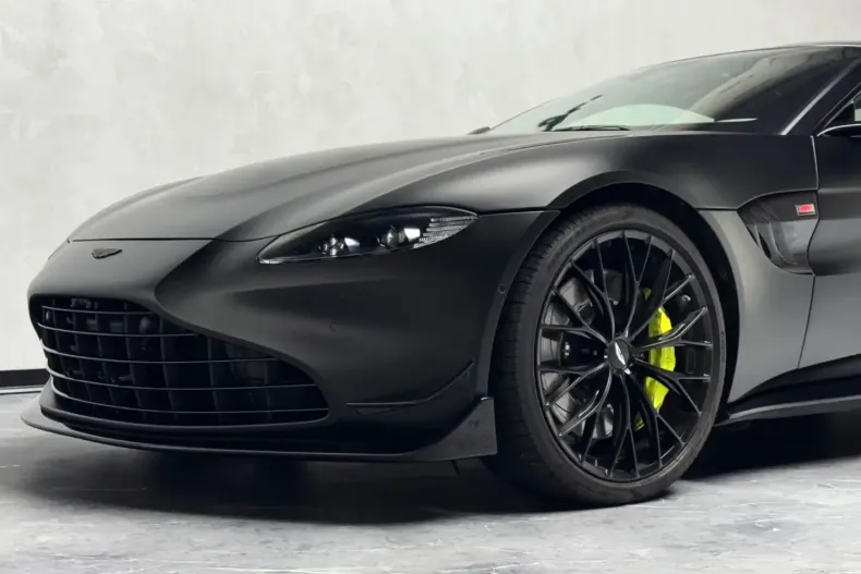 Aston Martin V8 Vantage din 2022 cu 14.642 km - oferta AST194894 - foto 21
