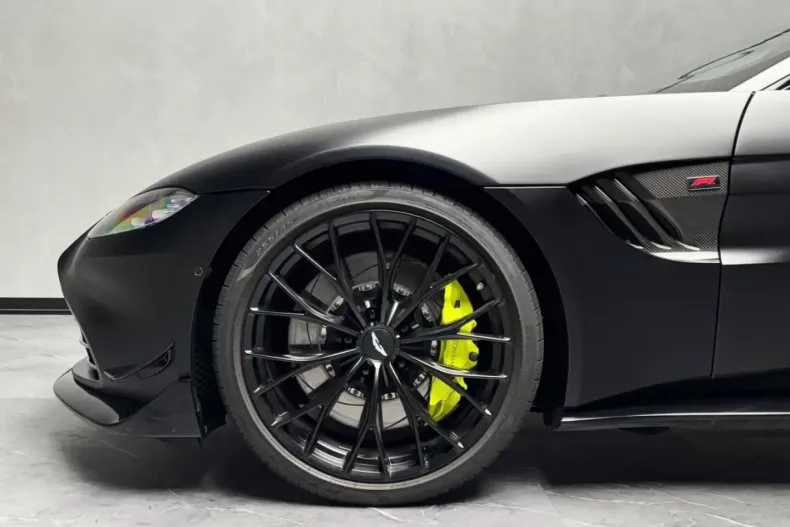 Aston Martin V8 Vantage din 2022 cu 14.642 km - oferta AST194894 - foto 24