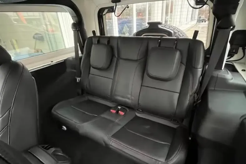 Jeep Wrangler din 2026 cu 5 km - oferta JEE194898 - foto 9