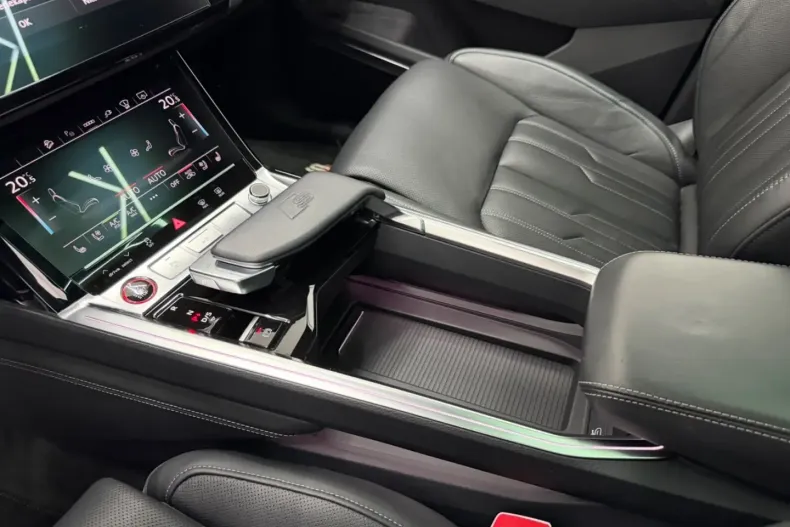 Audi SQ8 e-tron din 2024 cu 76.000 km - oferta AUD194903 - foto 33