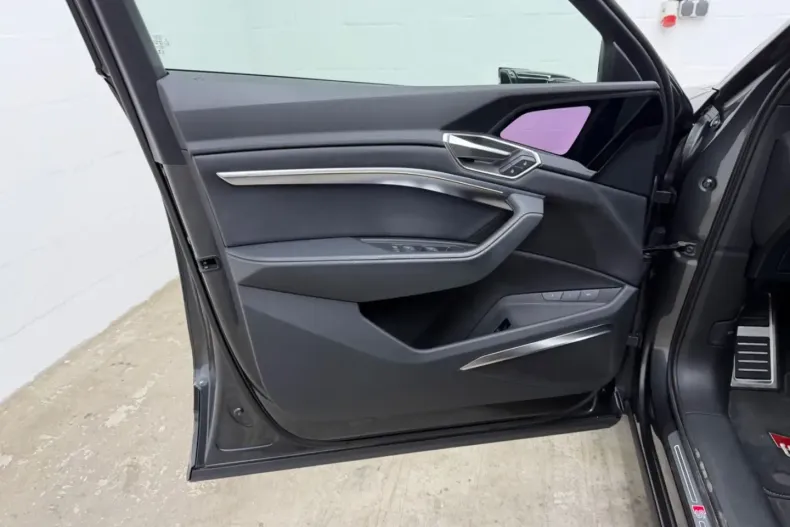 Audi SQ8 e-tron din 2024 cu 76.000 km - oferta AUD194903 - foto 39