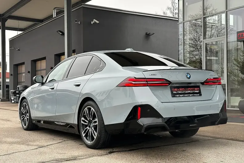 BMW 530 (Seria 5) din 2025 cu 26.268 km - oferta BMW194915 - foto 8