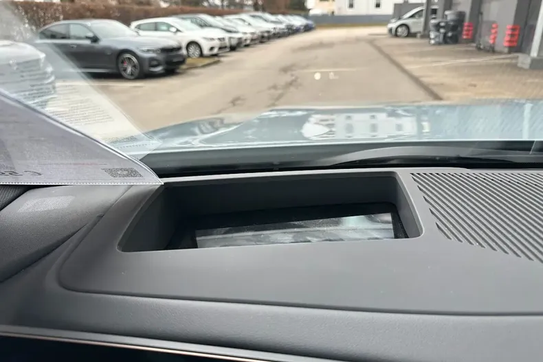 BMW 530 (Seria 5) din 2025 cu 26.268 km - oferta BMW194915 - foto 23