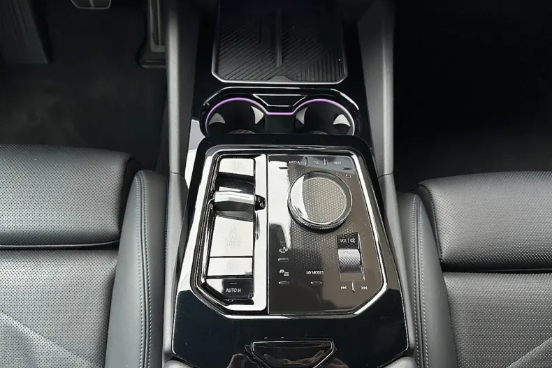 BMW 530 (Seria 5) din 2025 cu 26.268 km - oferta BMW194915 - foto 25