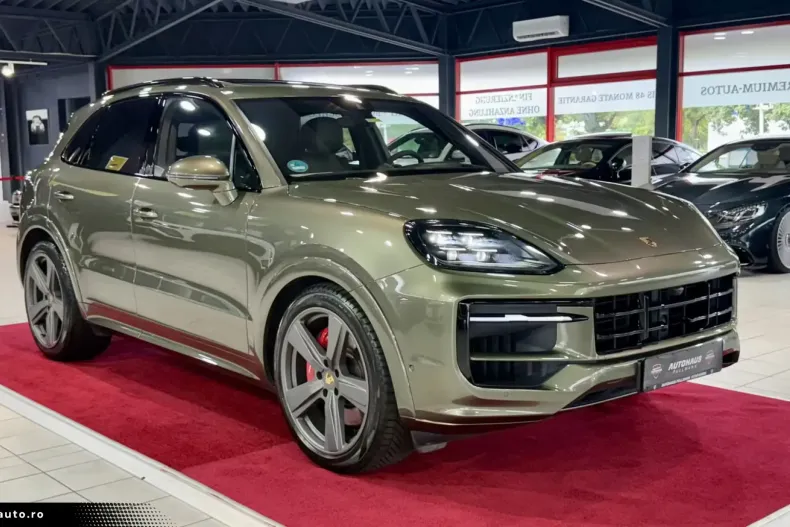 Porsche Cayenne din 2023 cu 39.238 km - oferta POR194921 - foto 4