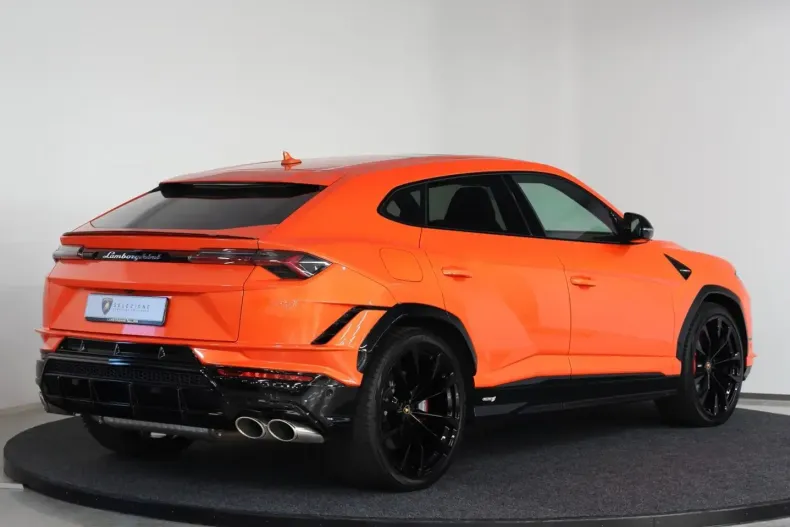 Lamborghini Urus din 2025 cu 5.592 km - oferta LAM194922 - foto 2