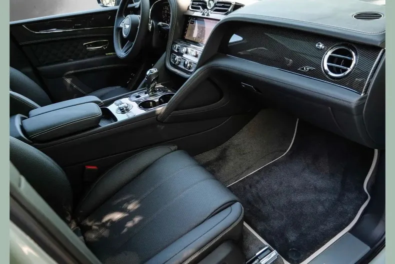 Bentley Bentayga din 2025 cu 6.900 km - oferta BEN194927 - foto 10