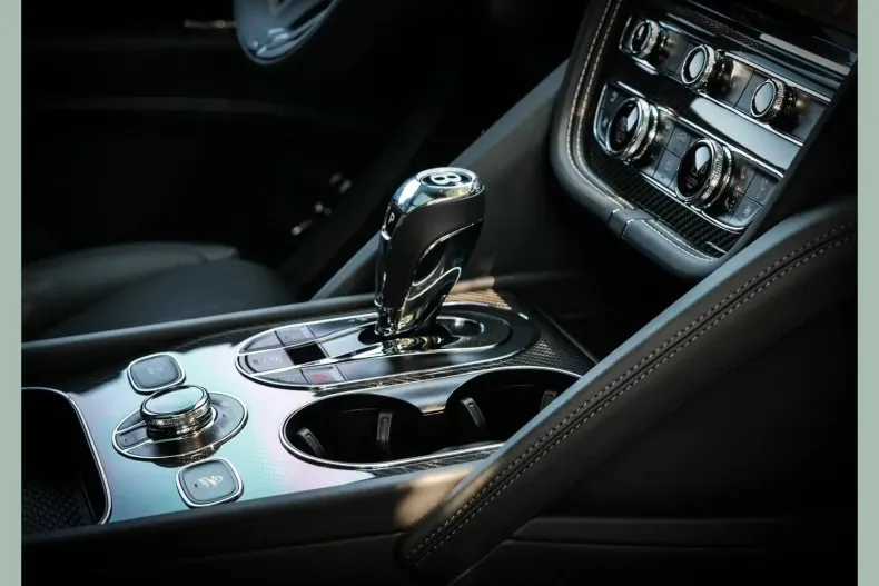 Bentley Bentayga din 2025 cu 6.900 km - oferta BEN194927 - foto 11