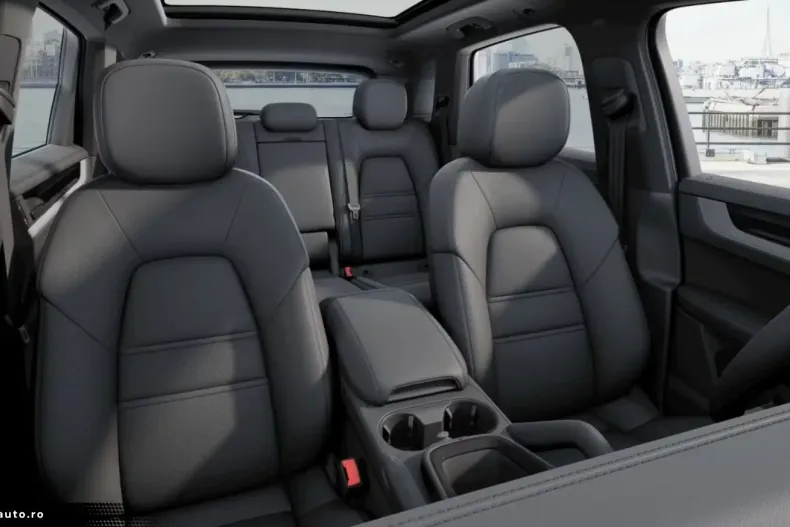 Porsche Cayenne din 2023 cu 48.600 km - oferta POR194937 - foto 7