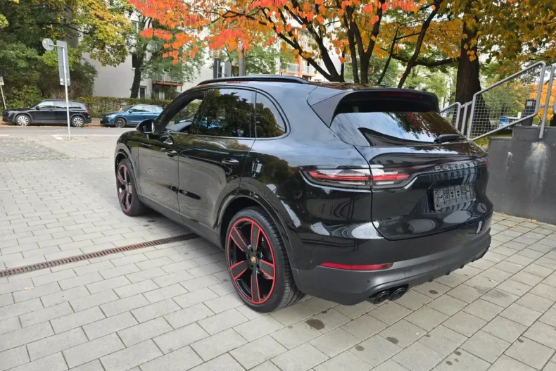 Porsche Cayenne din 2022 cu 42.200 km - oferta POR194945 - foto 4