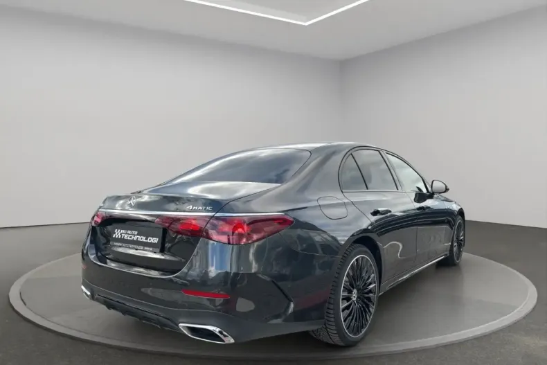 Mercedes-Benz E 300 (Clasa E) din 2025 cu 11.115 km - oferta MER194950 - foto 5