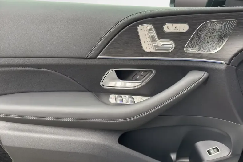 Mercedes-Benz GLS 450 (Clasa GLS) din 2025 cu 19 km - oferta MER194964 - foto 10