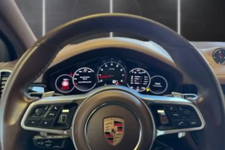 Porsche Cayenne din 2023 cu 43.887 km - oferta POR194966 - foto 11