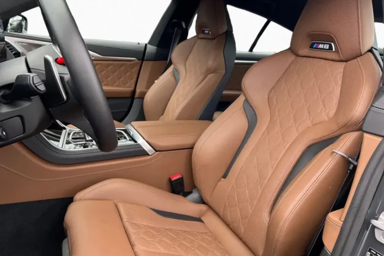 BMW M8 (Seria 8) din 2025 cu 14.577 km - oferta BMW194972 - foto 3
