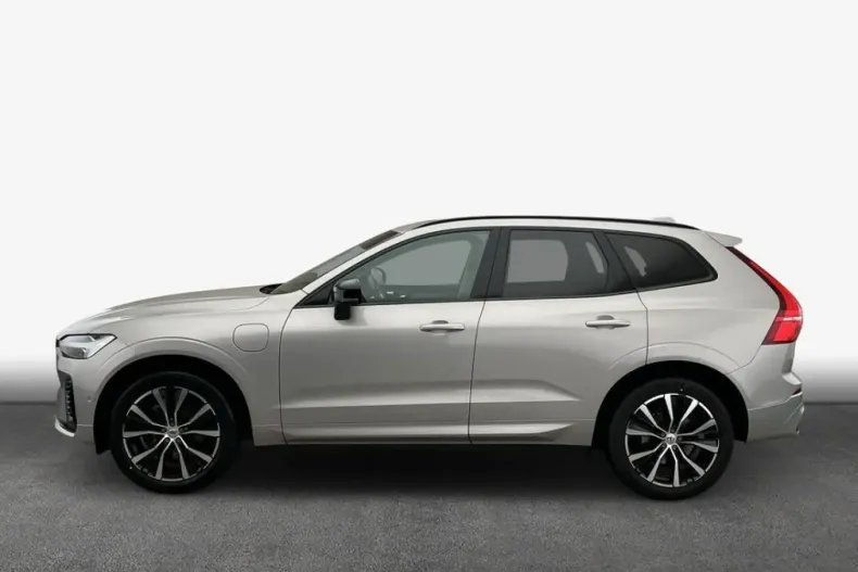 Volvo XC60 din 2022 cu 38.604 km - oferta VOL194980 - foto 3