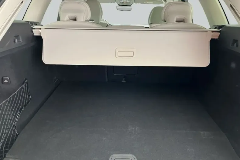 Volvo XC60 din 2022 cu 38.604 km - oferta VOL194980 - foto 7