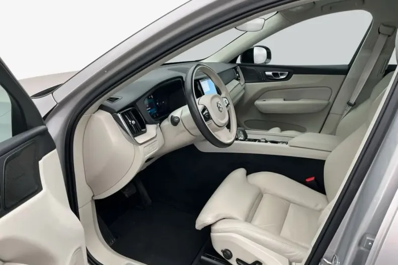 Volvo XC60 din 2022 cu 38.604 km - oferta VOL194980 - foto 8