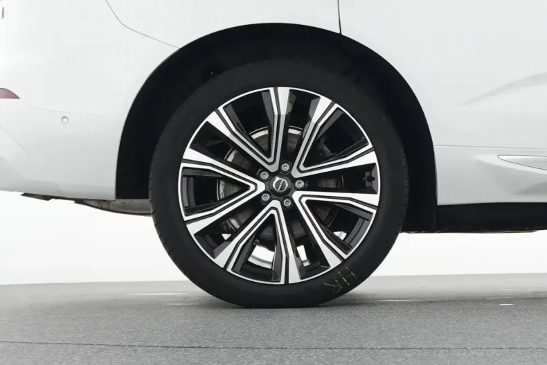 Volvo XC60 din 2022 cu 27.940 km - oferta VOL194981 - foto 21
