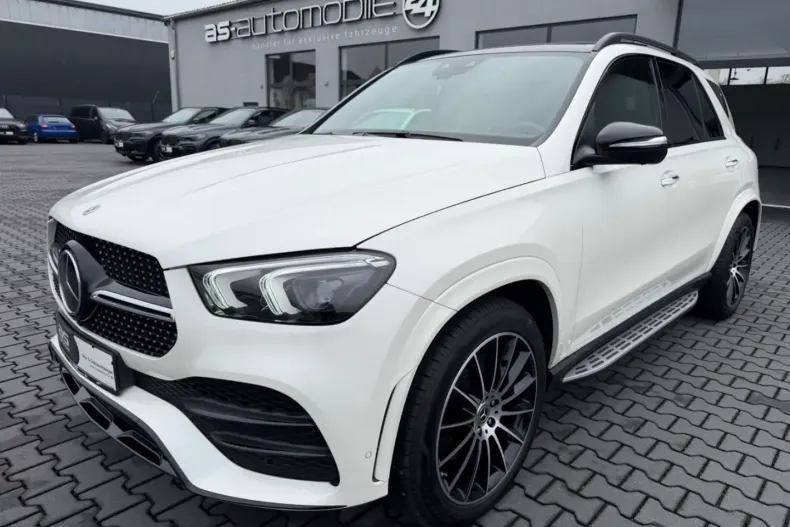 Mercedes-Benz GLE 400 (Clasa GLE) din 2023 cu 42.660 km - oferta MER194990 - foto 1
