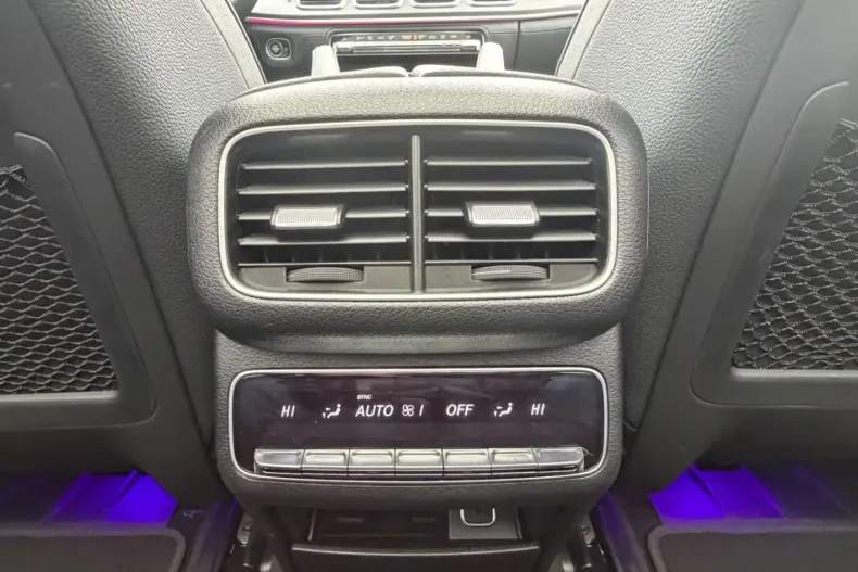 Mercedes-Benz GLE 400 (Clasa GLE) din 2023 cu 42.660 km - oferta MER194990 - foto 21