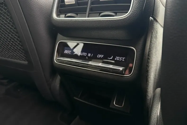 Mercedes-Benz GLE 350 (Clasa GLE) din 2023 cu 87.747 km - oferta MER195016 - foto 10