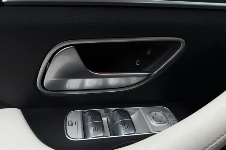 Mercedes-Benz GLE 350 (Clasa GLE) din 2023 cu 87.747 km - oferta MER195016 - foto 32