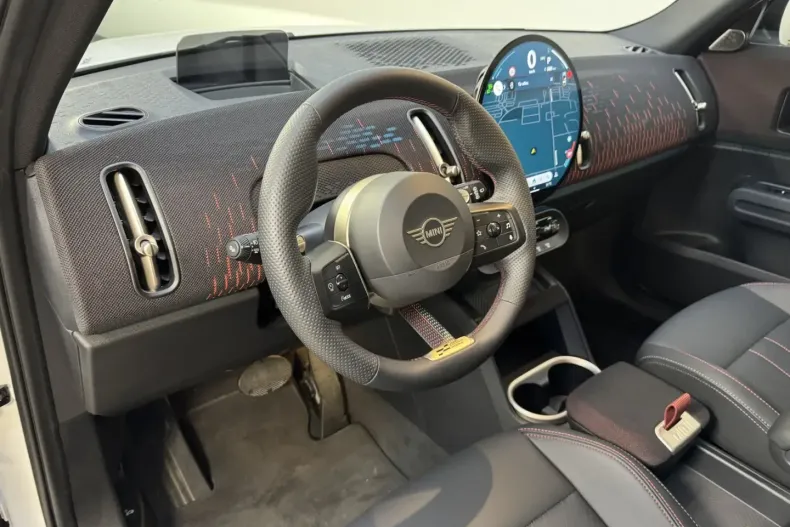 MINI Countryman C (Cooper) din 2025 cu 23.300 km - oferta MIN195031 - foto 8