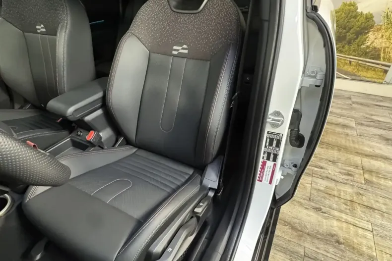 MINI Countryman C (Cooper) din 2025 cu 23.300 km - oferta MIN195031 - foto 13