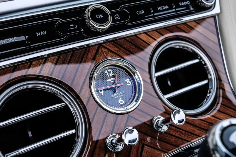 Bentley Continental GTC din 2025 cu 3.900 km - oferta BEN195043 - foto 11