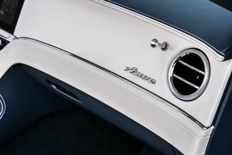 Bentley Continental GTC din 2025 cu 3.900 km - oferta BEN195043 - foto 17