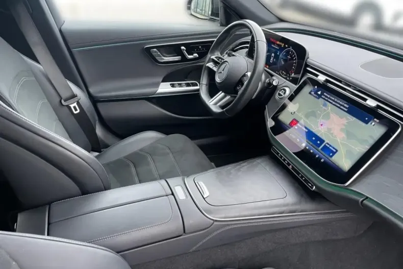 Mercedes-Benz E 300 (Clasa E) din 2024 cu 15.620 km - oferta MER195047 - foto 9