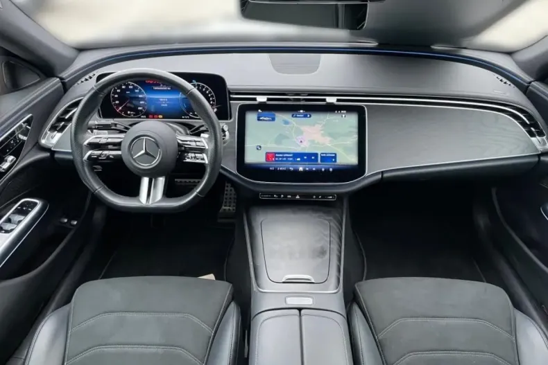 Mercedes-Benz E 300 (Clasa E) din 2024 cu 15.620 km - oferta MER195047 - foto 12