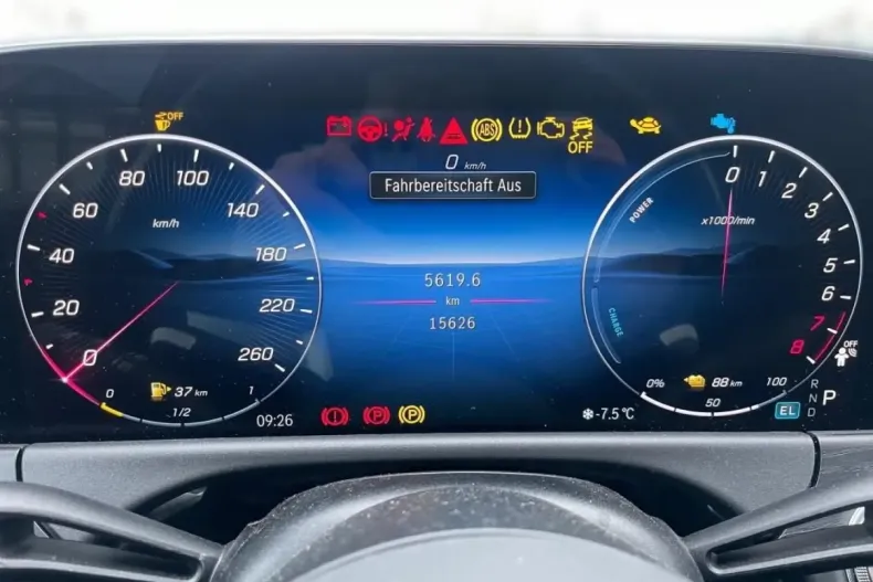 Mercedes-Benz E 300 (Clasa E) din 2024 cu 15.620 km - oferta MER195047 - foto 15