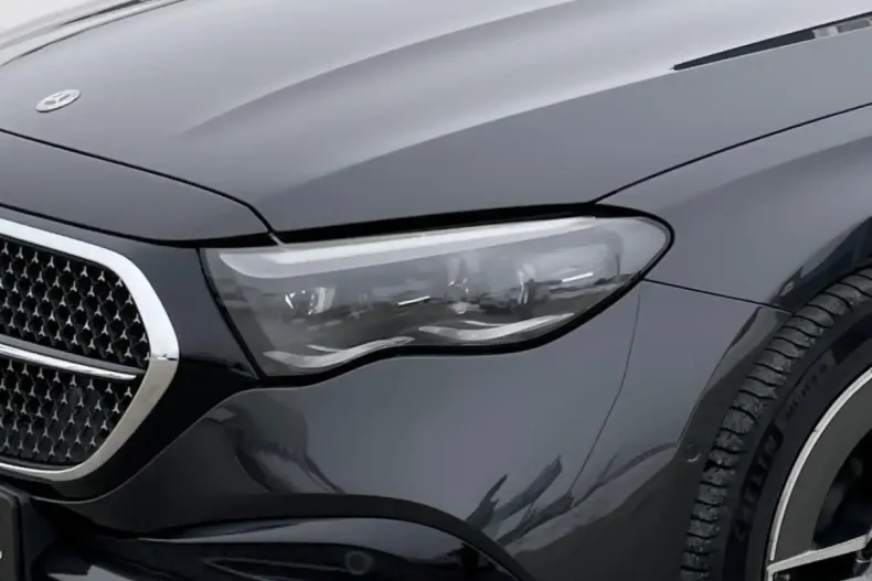 Mercedes-Benz E 300 (Clasa E) din 2024 cu 15.620 km - oferta MER195047 - foto 17