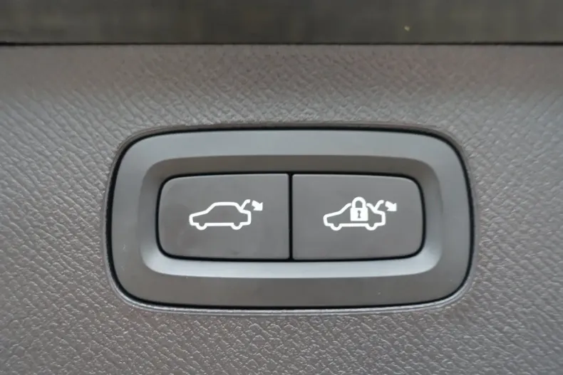 Volvo XC90 din 2025 cu 21.100 km - oferta VOL195062 - foto 11