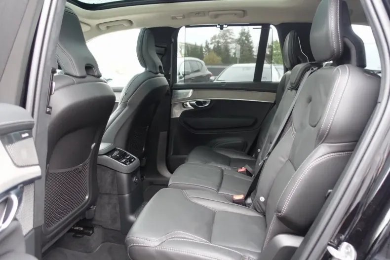 Volvo XC90 din 2025 cu 21.100 km - oferta VOL195062 - foto 13