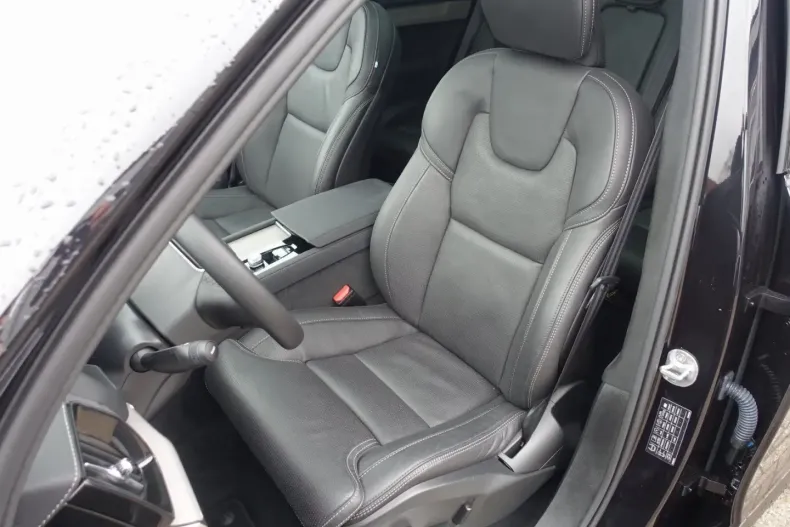 Volvo XC90 din 2025 cu 21.100 km - oferta VOL195062 - foto 18