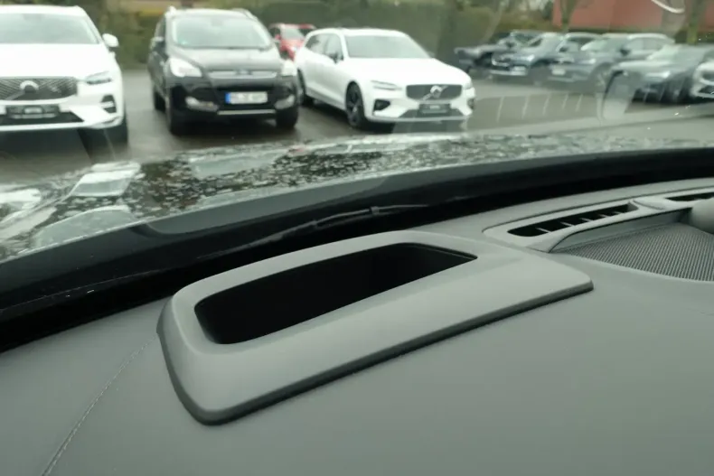 Volvo XC90 din 2025 cu 21.100 km - oferta VOL195062 - foto 27