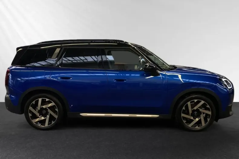 MINI Countryman SE (Cooper) din 2024 cu 34.550 km - oferta MIN195064 - foto 2