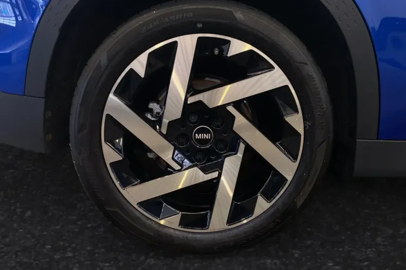 MINI Countryman SE (Cooper) din 2024 cu 34.550 km - oferta MIN195064 - foto 4
