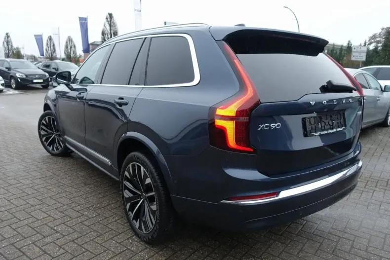 Volvo XC90 din 2025 cu 18.900 km - oferta VOL195073 - foto 4