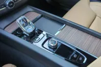 Volvo XC60 din 2022 cu 36.600 km - oferta VOL195077 - foto 21