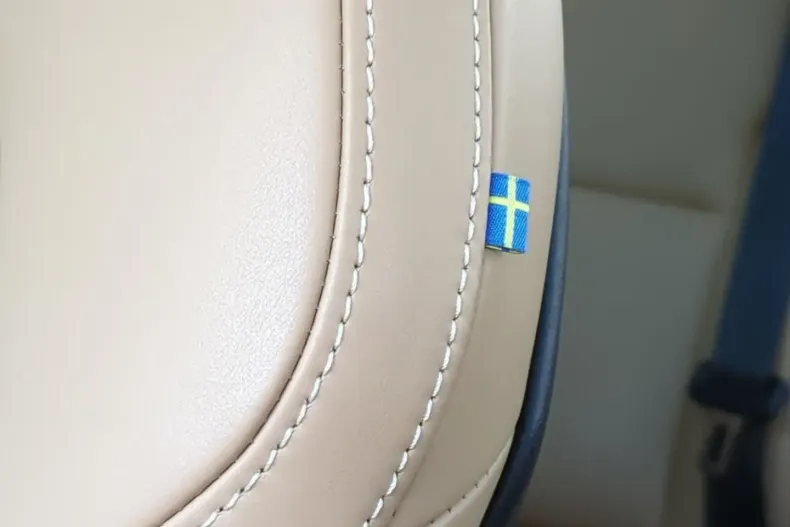 Volvo XC60 din 2022 cu 36.600 km - oferta VOL195077 - foto 22