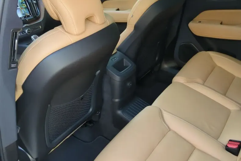 Volvo XC60 din 2022 cu 36.600 km - oferta VOL195077 - foto 30
