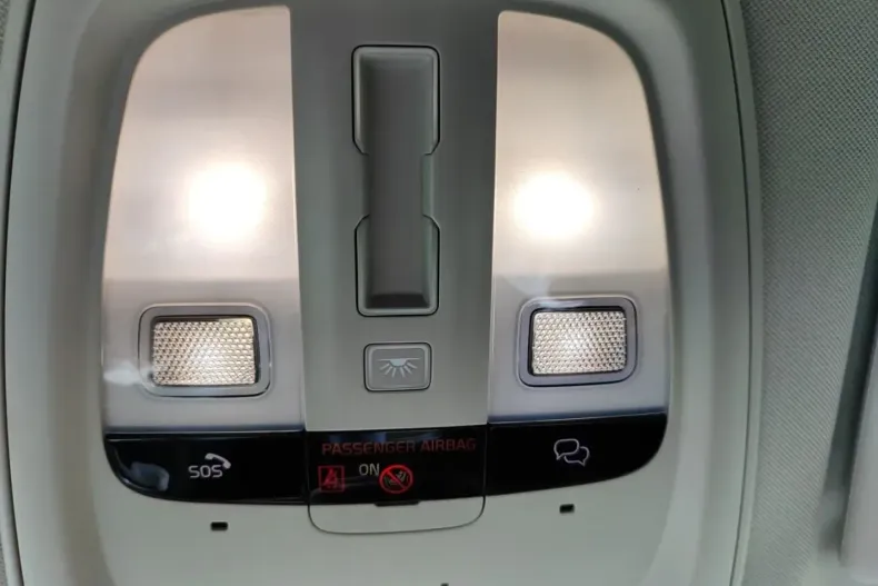 Volvo XC60 din 2025 cu 3.500 km - oferta VOL195080 - foto 18