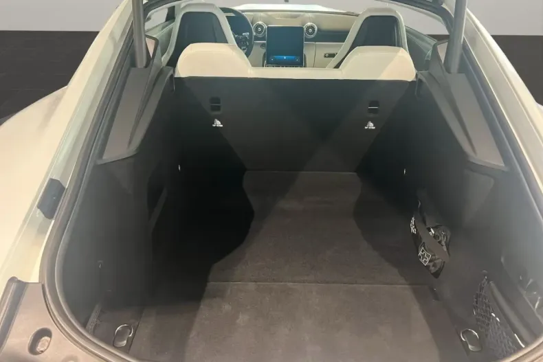 Mercedes-Benz AMG GT (Clasa GT) din 2024 cu 15.300 km - oferta MER195083 - foto 8