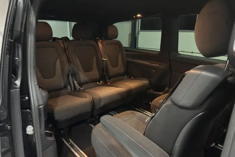 Mercedes-Benz V 300 (Clasa V) din 2024 cu 57.100 km - oferta MER195091 - foto 19
